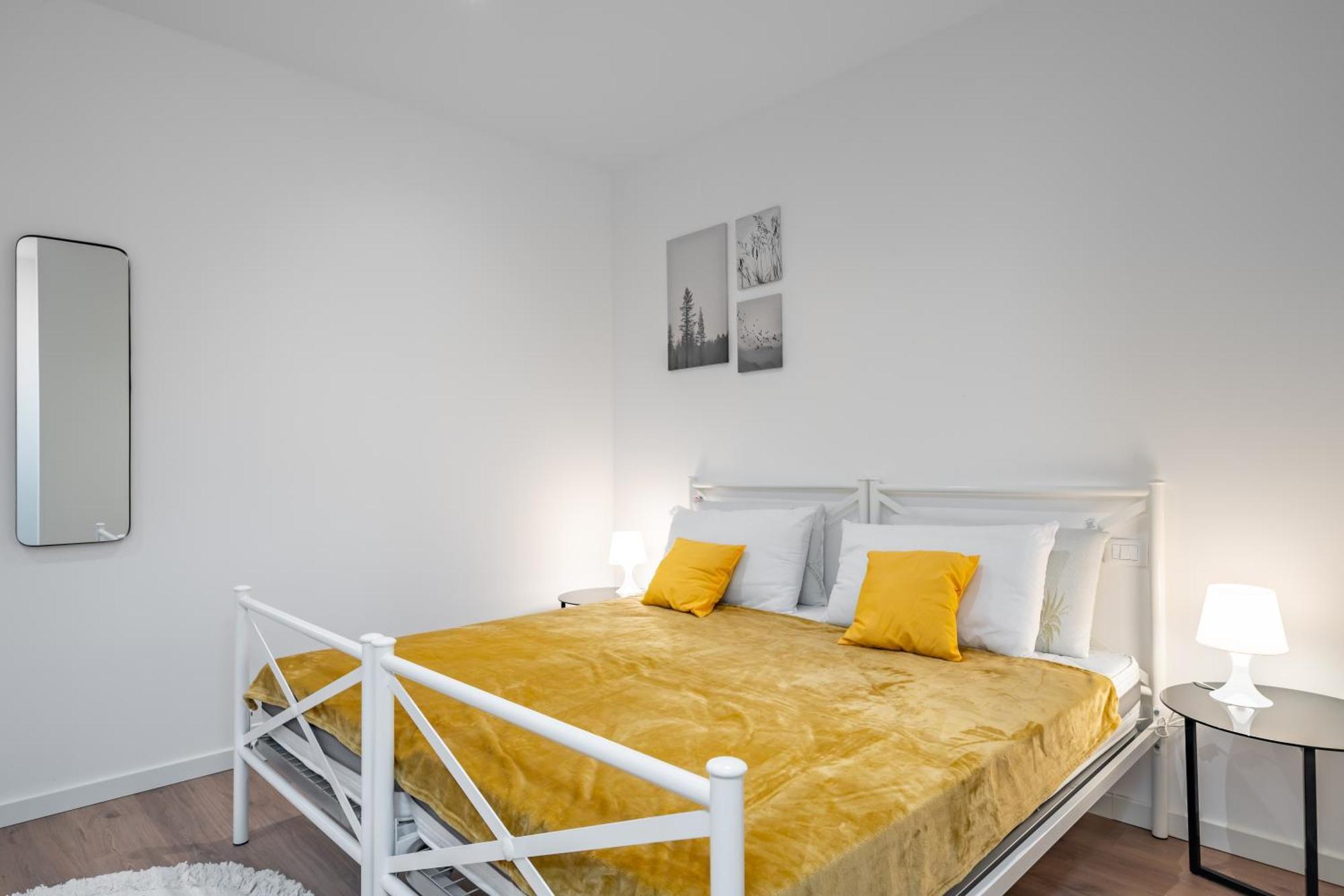 Apartamento Cascina Conicchio - Metro Station - By Host4U Brescia Exterior foto