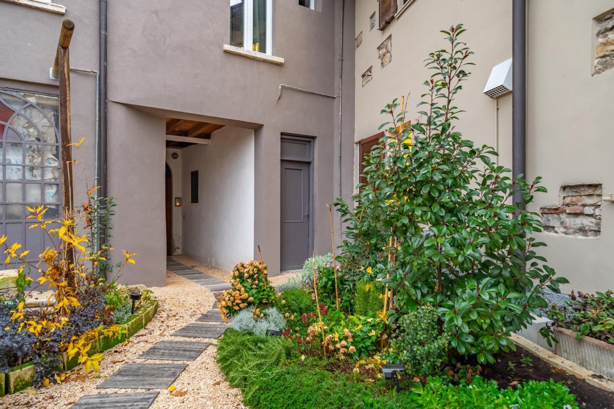 Apartamento Cascina Conicchio - Metro Station - By Host4U Brescia Exterior foto