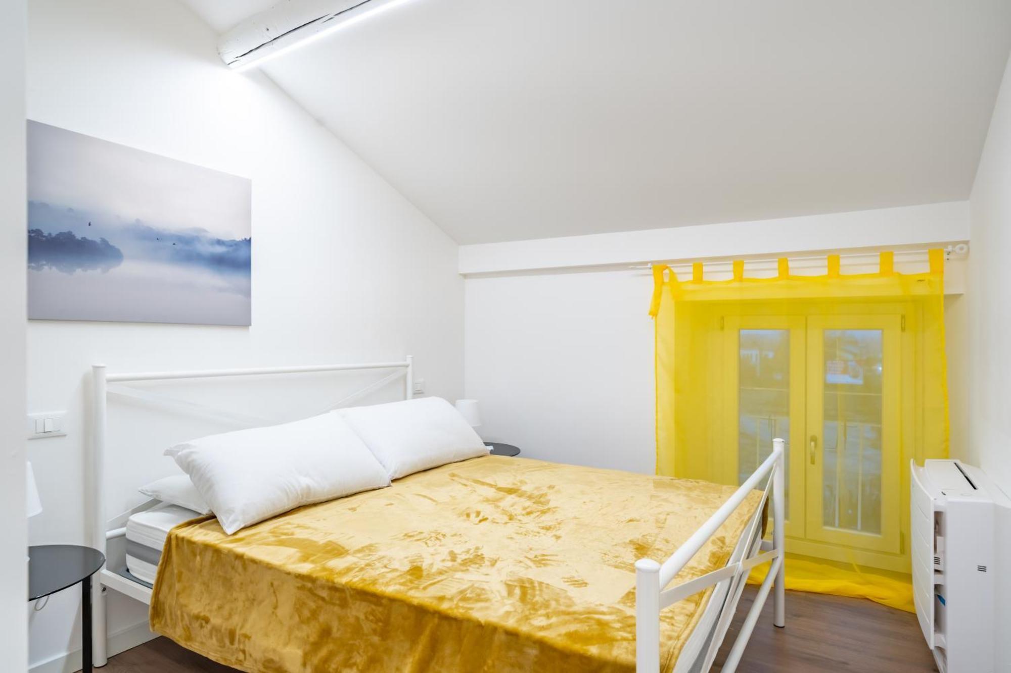Apartamento Cascina Conicchio - Metro Station - By Host4U Brescia Exterior foto