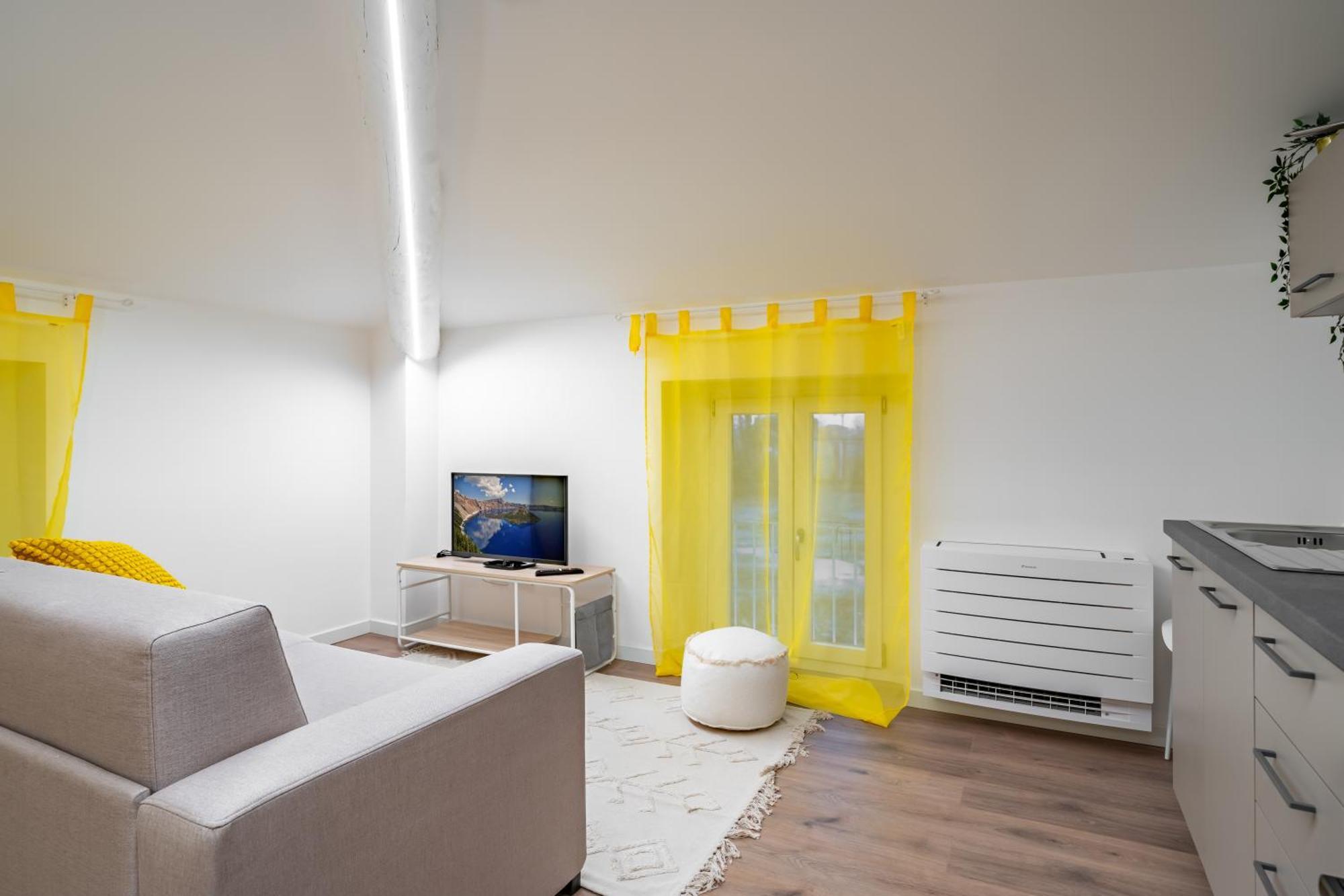Apartamento Cascina Conicchio - Metro Station - By Host4U Brescia Exterior foto